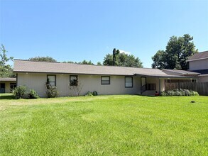 Building Photo - 17807 Dean Ct