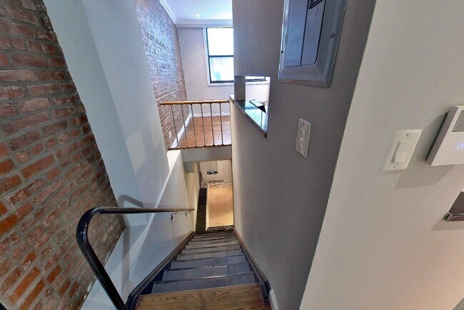 Foto del edificio - 330 E 100th St