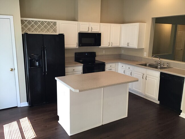 Foto del edificio - 5207 Cypress Links Blvd