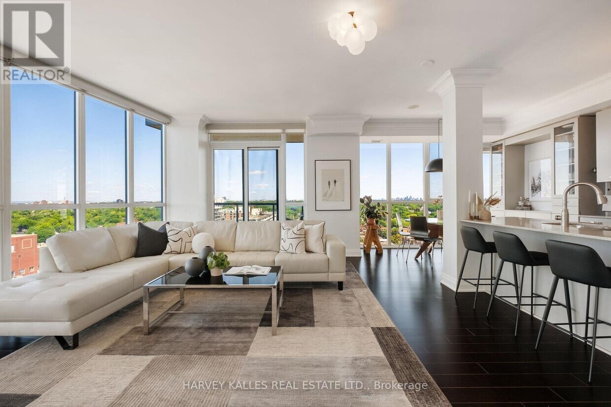 Photo principale - 530-1530 St Clair Ave W