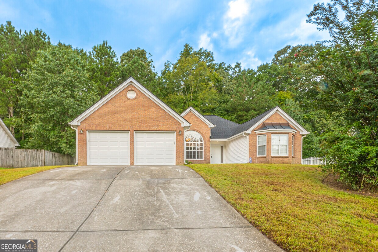 2285 Shady Oaks Dr, Loganville, GA 30052 House Rental in Loganville
