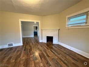 Building Photo - 414 E 148th St