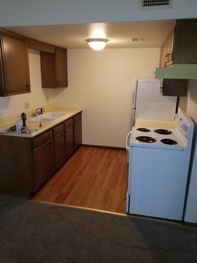 Building Photo - Hidden Village Apartments 1 Bedroom!!!