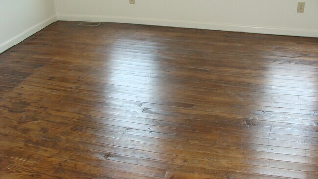Foto del edificio - Large 5 Bedroom Home In West End Of York