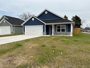Building Photo - 1029 S Porter Ave