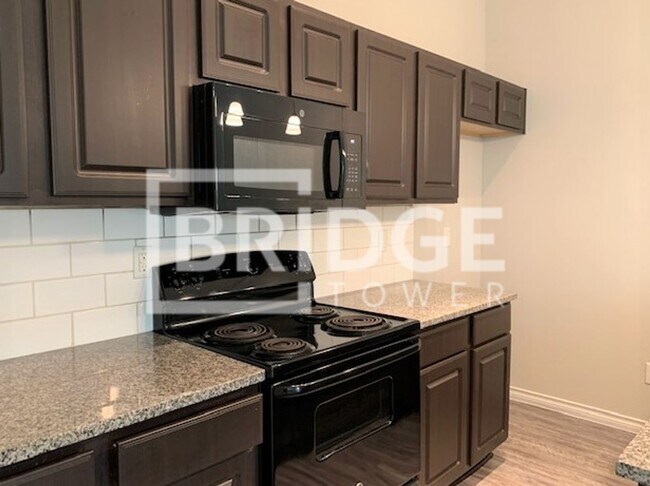 Building Photo - 2711 Misty Heath Ln