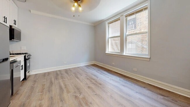 Foto del edificio - 2119 N Sedgwick St