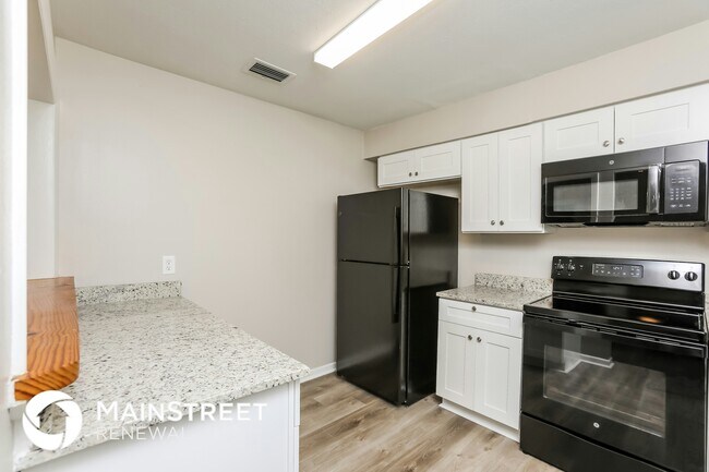 Foto del edificio - 500 Fern Ave