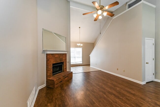 Building Photo - 7650 Davis Pkwy