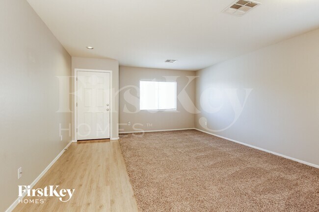 Foto del edificio - 11597 W Vogel Ave