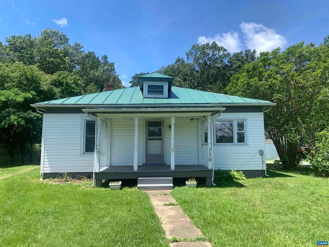Building Photo - 750 James Madison Hwy