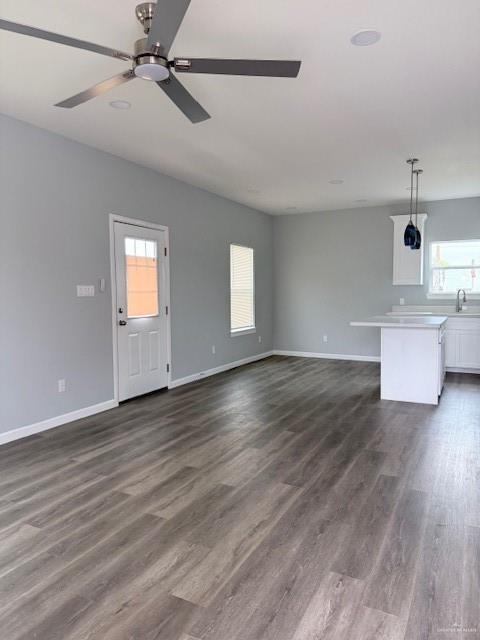 Building Photo - 32 Palm Valley Cir