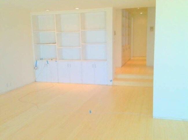 Building Photo - 112 Pfeiffer St