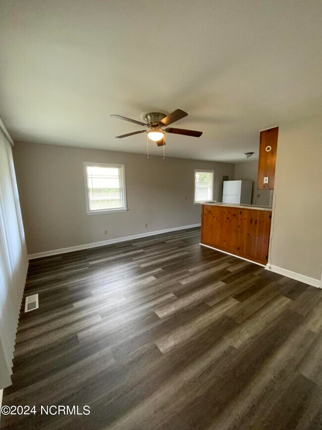 Building Photo - 43 Sophia Dr