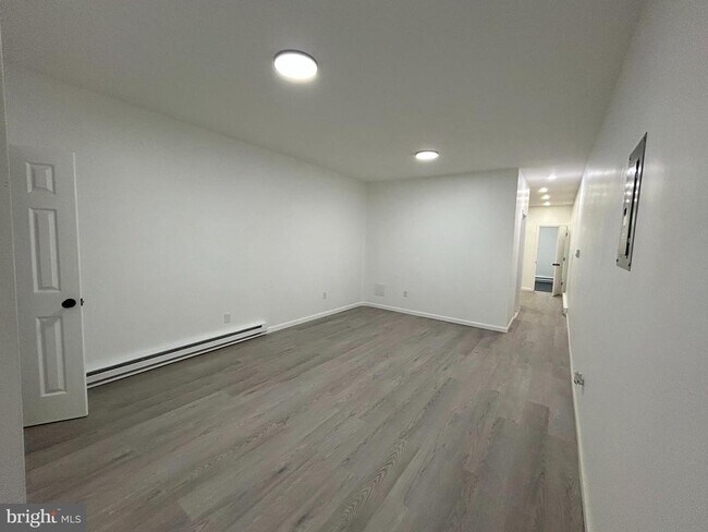 Foto del edificio - 222 W Patterson St