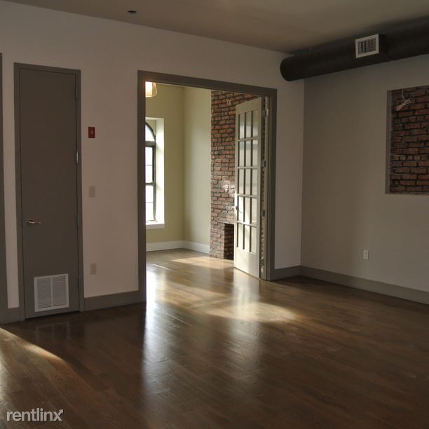 Building Photo - 315 Knickerbocker Ave