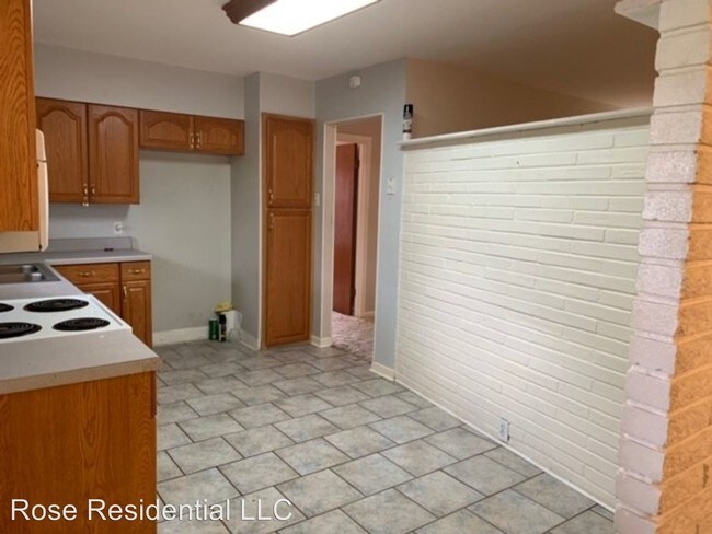 Building Photo - 3 br, 2 bath House - 4519 Creekmoor Dr