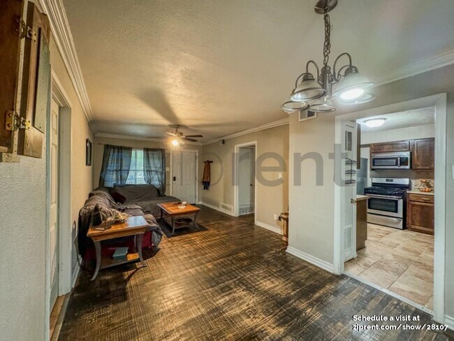 Building Photo - 2719 Tealford Dr