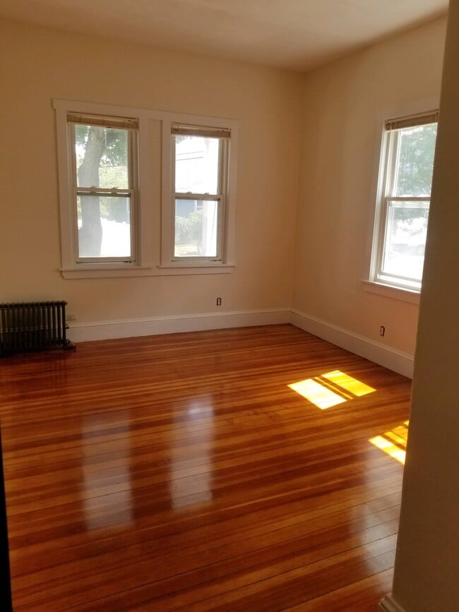 74 River St Unit 1, Arlington, MA 02474 74 River St Arlington, MA