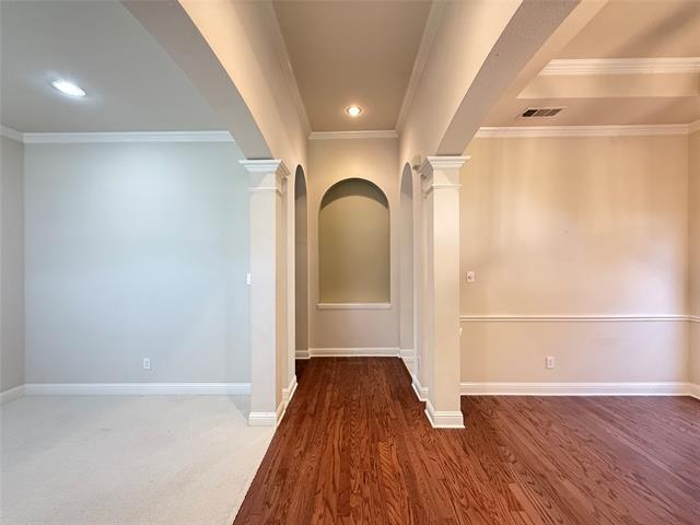 Foto del edificio - 1221 Hillcrest Dr