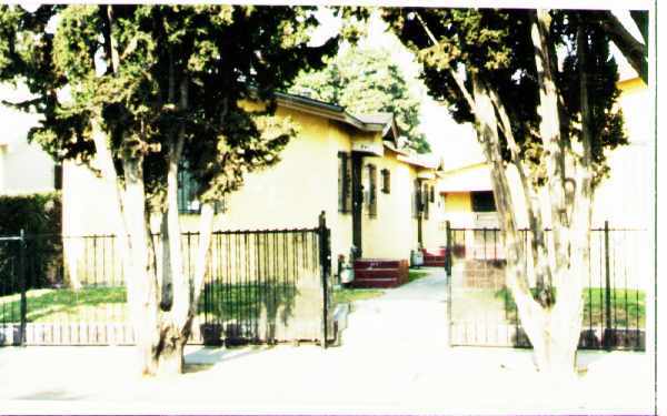 Primary Photo - 149-151 1/2 W. 78th St.