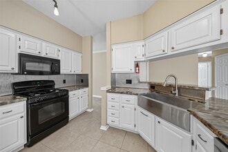 Building Photo - 1238 Sandy Plains Ln