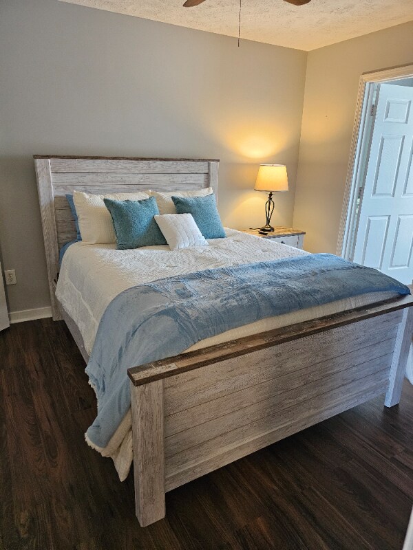 Foto del edificio - 1257 Louisville St