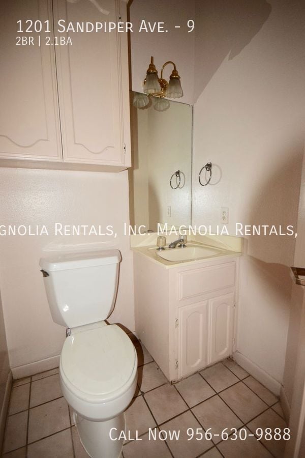 Building Photo - 1201 Sandpiper Ave