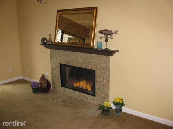 Building Photo - 11917 93rd Ln NE