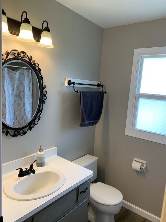 Building Photo - 1242-1244 1st Ave