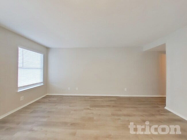 Building Photo - 6214 Meandering Trail