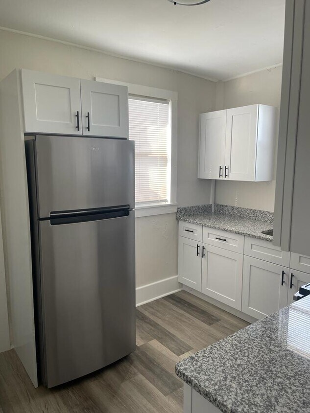 Foto principal - 1411 E Main St