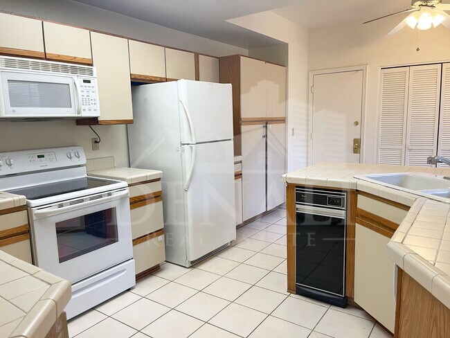 Foto del edificio - 10019 E Mountain View Rd