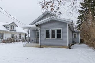 Building Photo - 2319 Hecker Ave