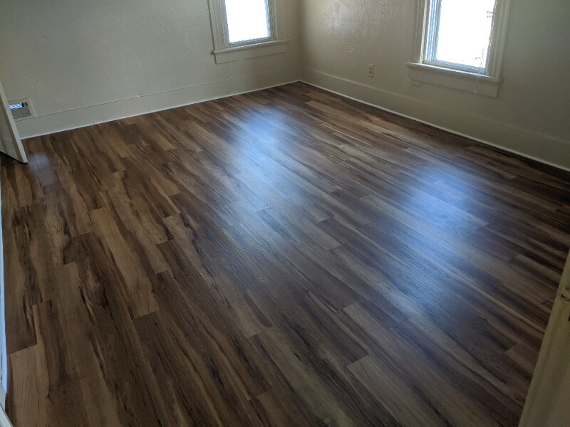 9 Stambaugh St Unit 9, Girard, OH 44420 Room for Rent in Girard, OH