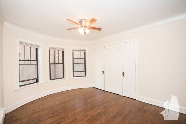 Building Photo - 2131 W Giddings St