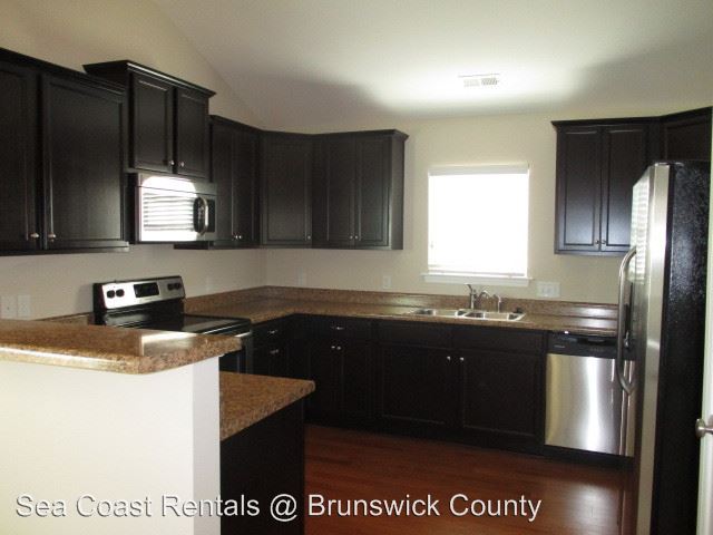 Building Photo - 4256 Cherry Laurel Ln SE