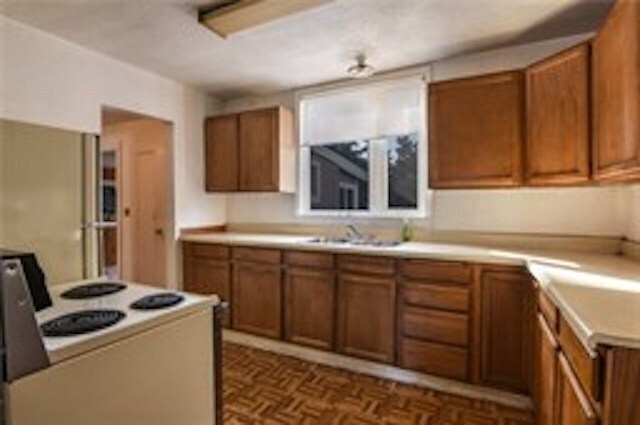 Foto del edificio - 15531 Stone Ave N
