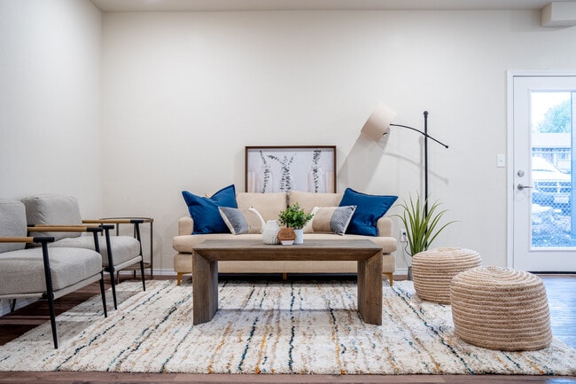 NEW BUILD - 953 S Keller St