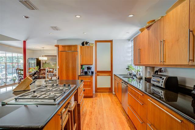 Foto del edificio - 4540 Hallmark Dr