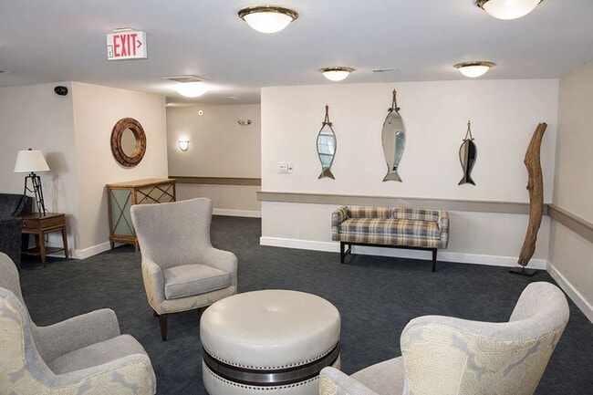 Building Photo - ST. CLAIR LANDINGS