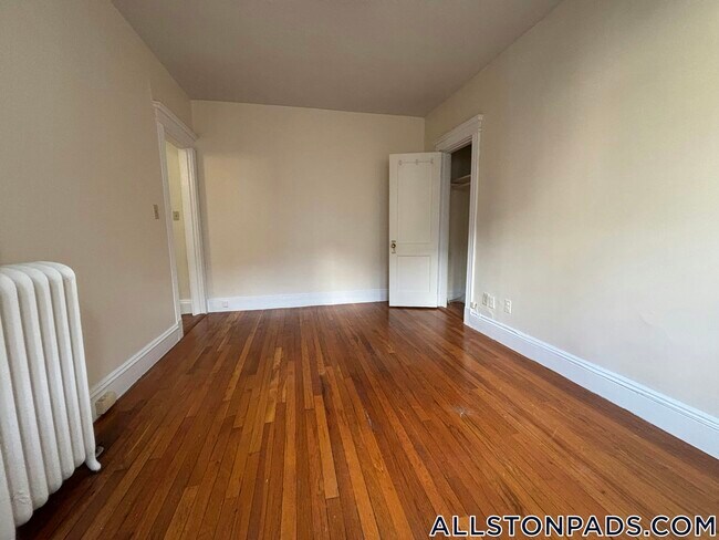 Building Photo - 1152 Commonwealth Ave