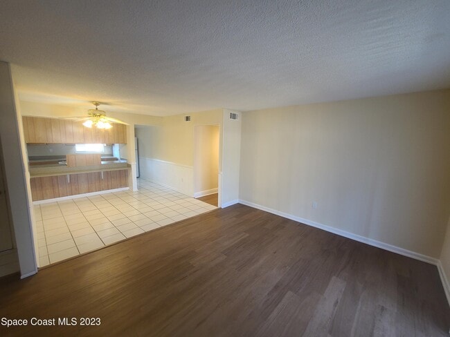 Building Photo - 254 Ulster Ln