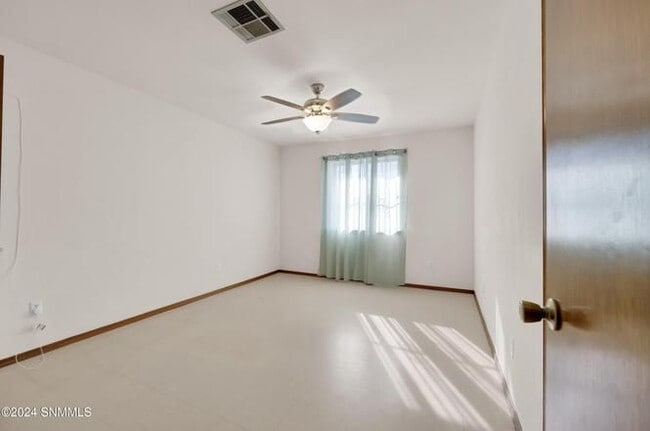 Foto del edificio - 940 E Court Ave