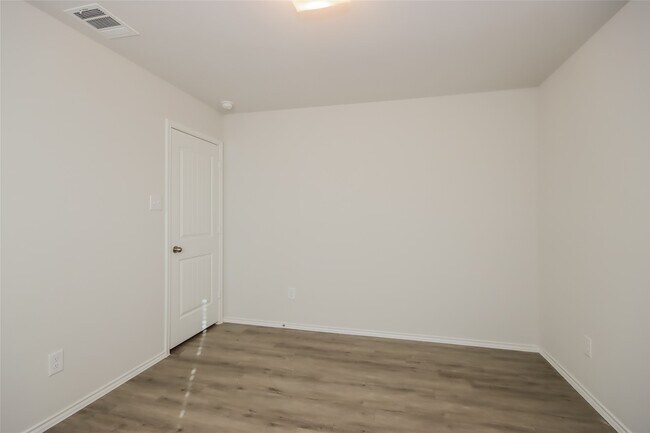 Building Photo - 3512 Cub Dr