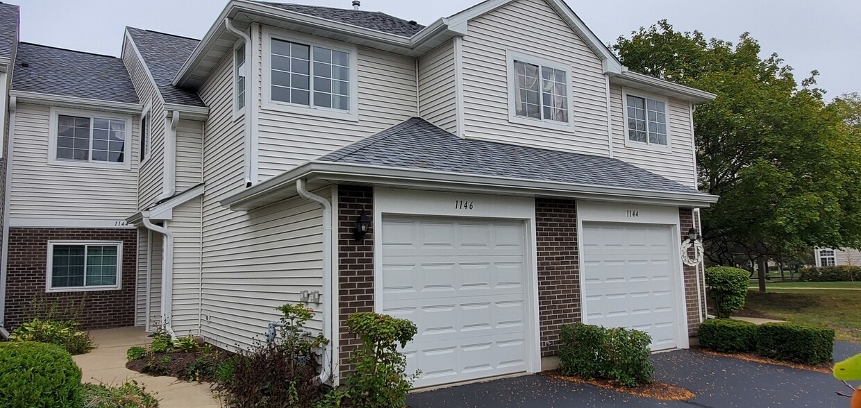 1146 Cambria Ln N, Lombard, IL 60148 Townhome Rentals in Lombard IL
