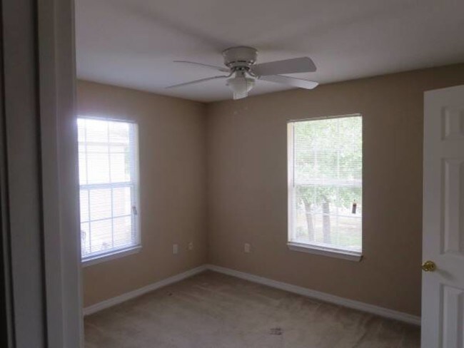Foto del edificio - 319 32nd St - Unit D