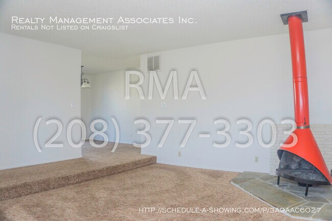 Building Photo - Cozy 3 Bedroom Home in the Northend!