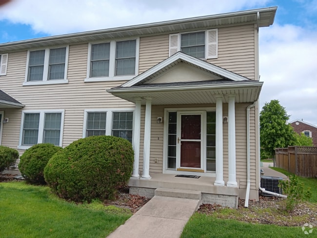 Building Photo - 2412 Eaton Ave