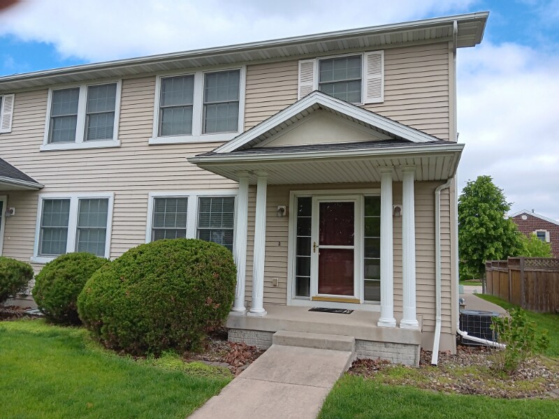 Foto principal - 2412 Eaton Ave